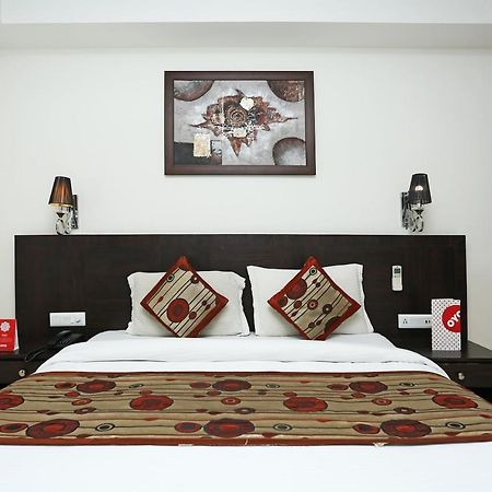 Capital O 3600 Hotel Royal Windsor Kāthgodām Εξωτερικό φωτογραφία